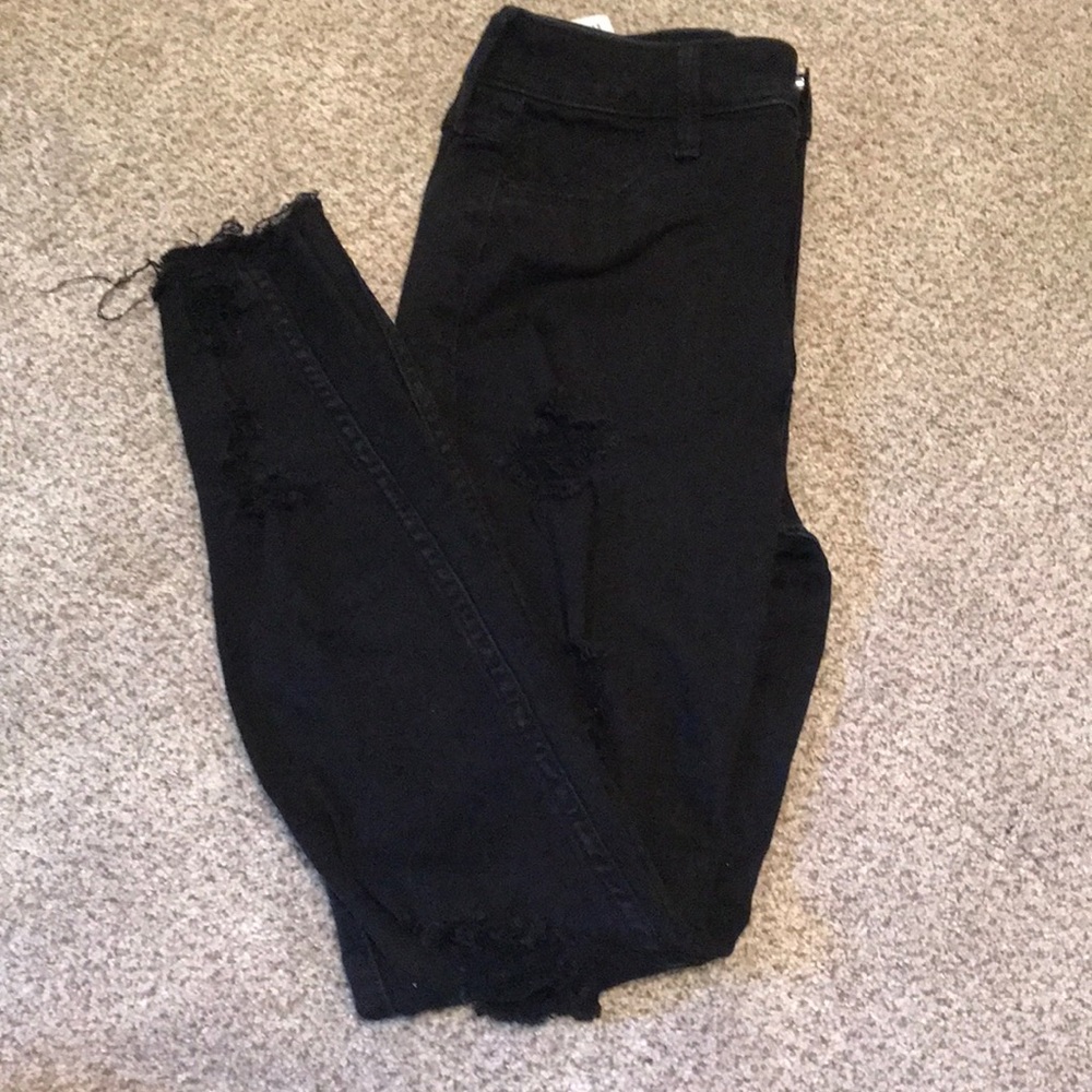Black Hollister High- Rise Skinny Jeans